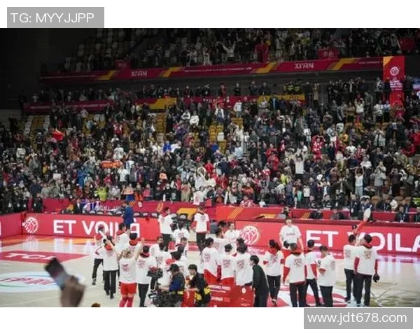 北京奥运会中国女篮与西班牙激战成名赛场展现巾帼风采与拼搏精神