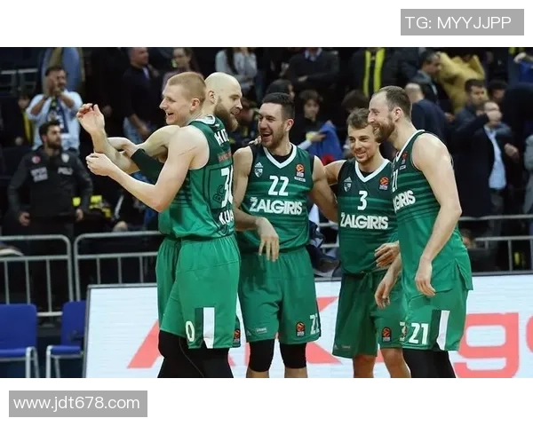 安置马哈奇迎战莫斯科中央陆军全力争胜的精彩对决即将上演 安置马哈奇迎战莫斯科中央陆军全力争胜的精彩对决即将上演