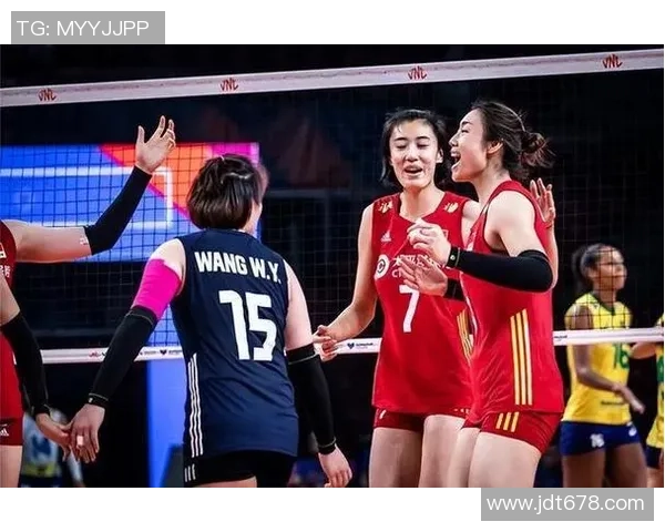 08年女排奥运会中国女排对阵日本队精彩回顾与赛场瞬间分析
