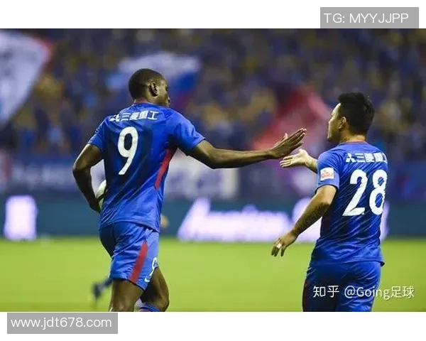 大连一方与上海绿地申花下半场精彩对决全景回顾与分析 大连一方与上海绿地申花下半场精彩对决全景回顾与分析