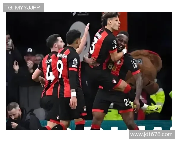 TA：勒沃库森的防卫安如磐石，曼城两边防地存在巨大缝隙