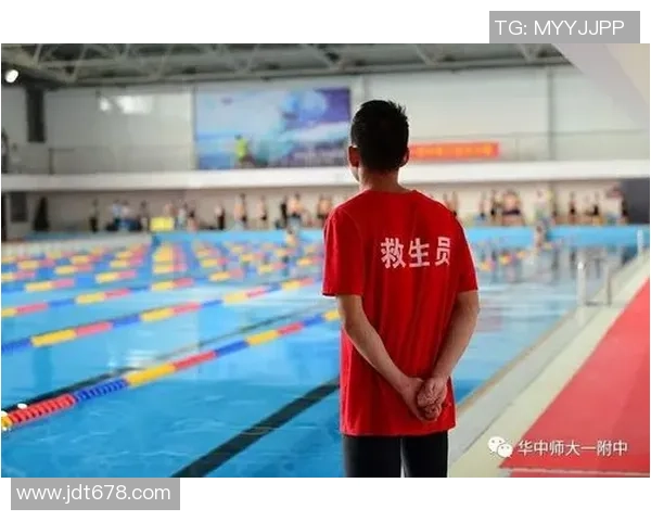 河南1700余名幼儿小泳将在郑劈波斩浪较高低 河南1700余名幼儿小泳将在郑劈波斩浪较高低